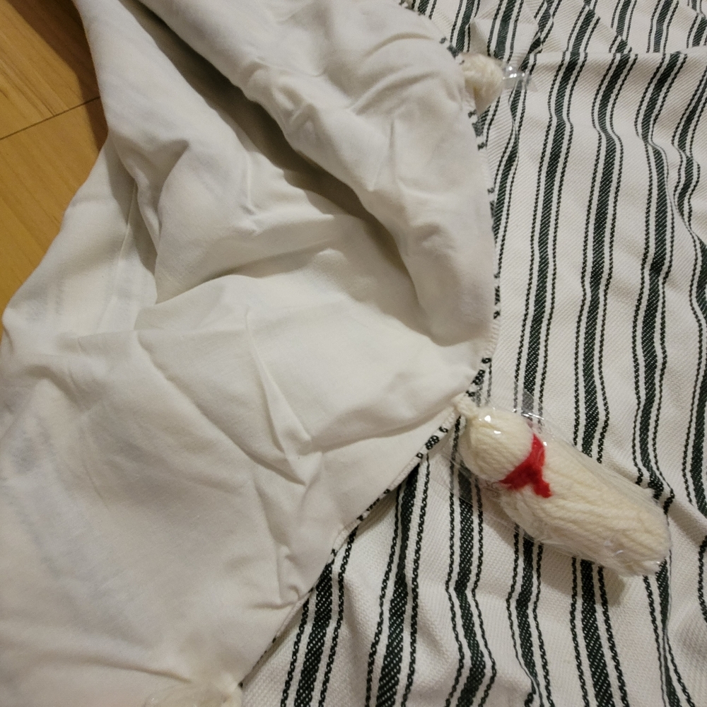 H&H Striped Christmas Tree Skirt ๐ - Picture 9 of 10
